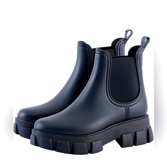 termiyinful Shoes - - New Termiyinful  boots Size 9 New in box women’s rain boots outdoor boot…